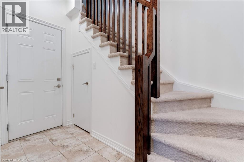 362 Plains Road E Unit# 10, Burlington, Ontario  L7T 0A4 - Photo 6 - 40790088