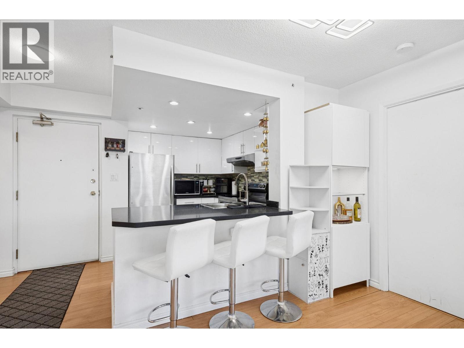 1402 828 Agnes Street, New Westminster, British Columbia  V3M 6R4 - Photo 11 - R3069779