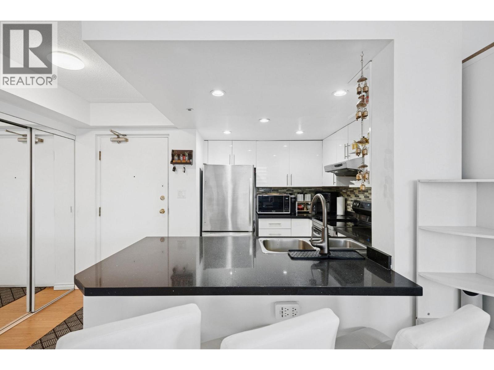 1402 828 Agnes Street, New Westminster, British Columbia  V3M 6R4 - Photo 12 - R3069779