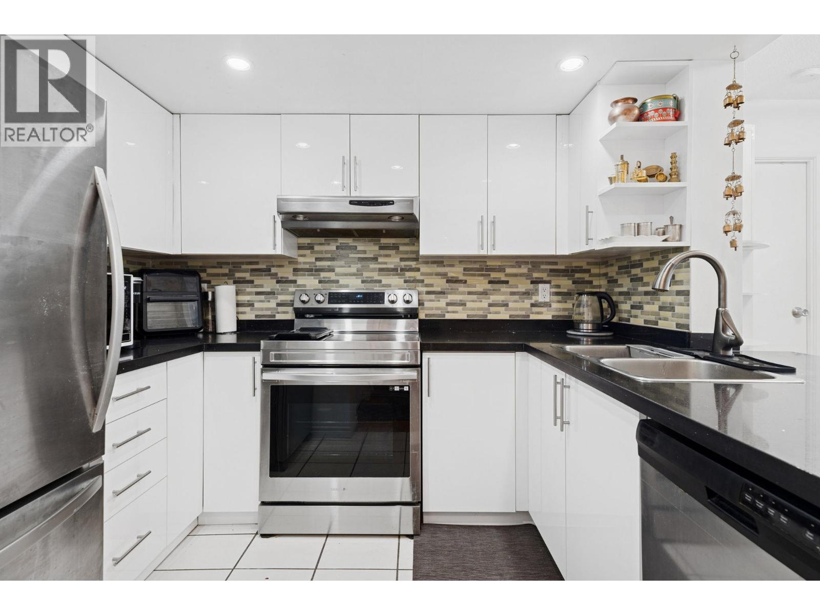 1402 828 Agnes Street, New Westminster, British Columbia  V3M 6R4 - Photo 14 - R3069779