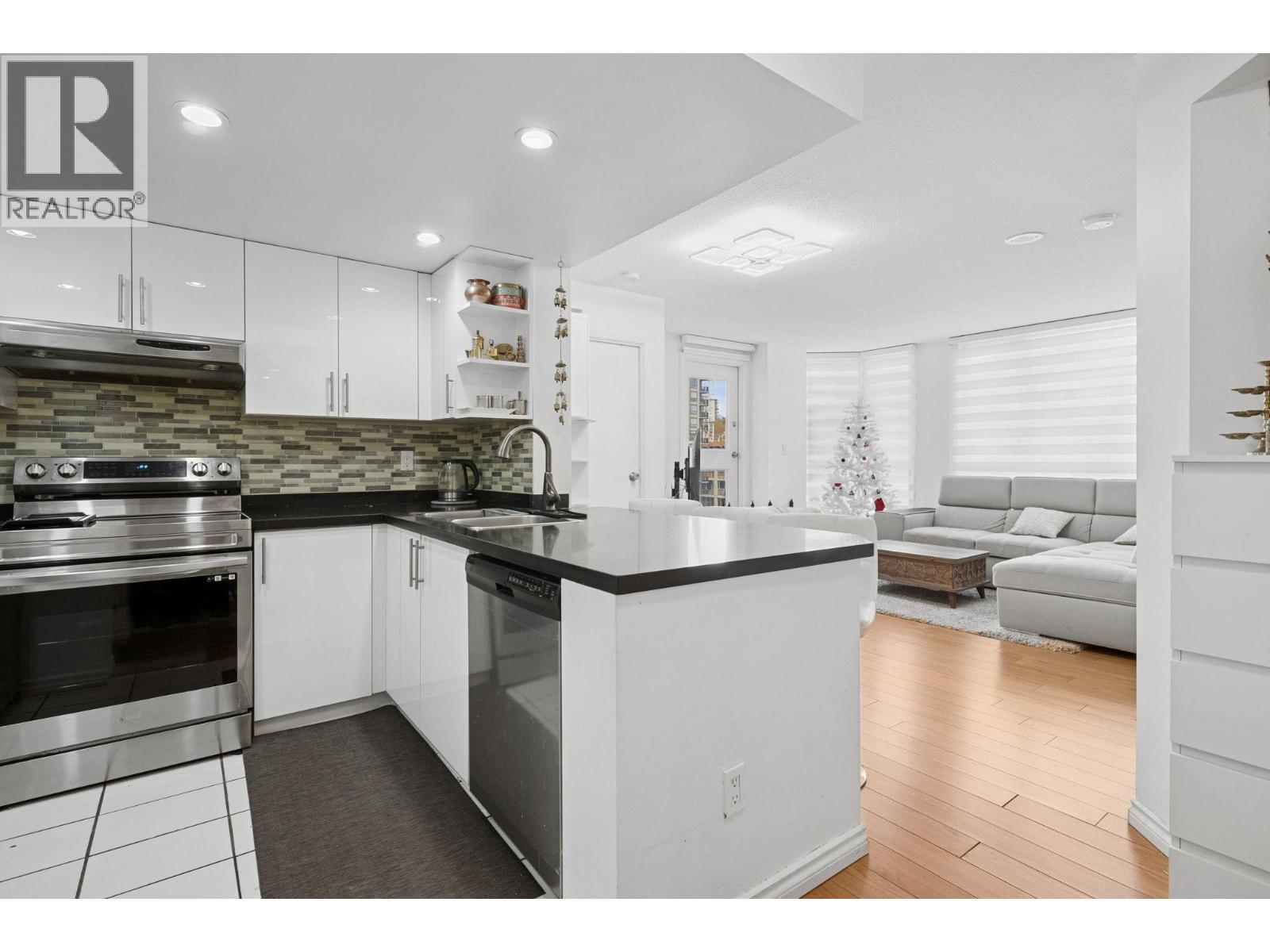 1402 828 Agnes Street, New Westminster, British Columbia  V3M 6R4 - Photo 15 - R3069779