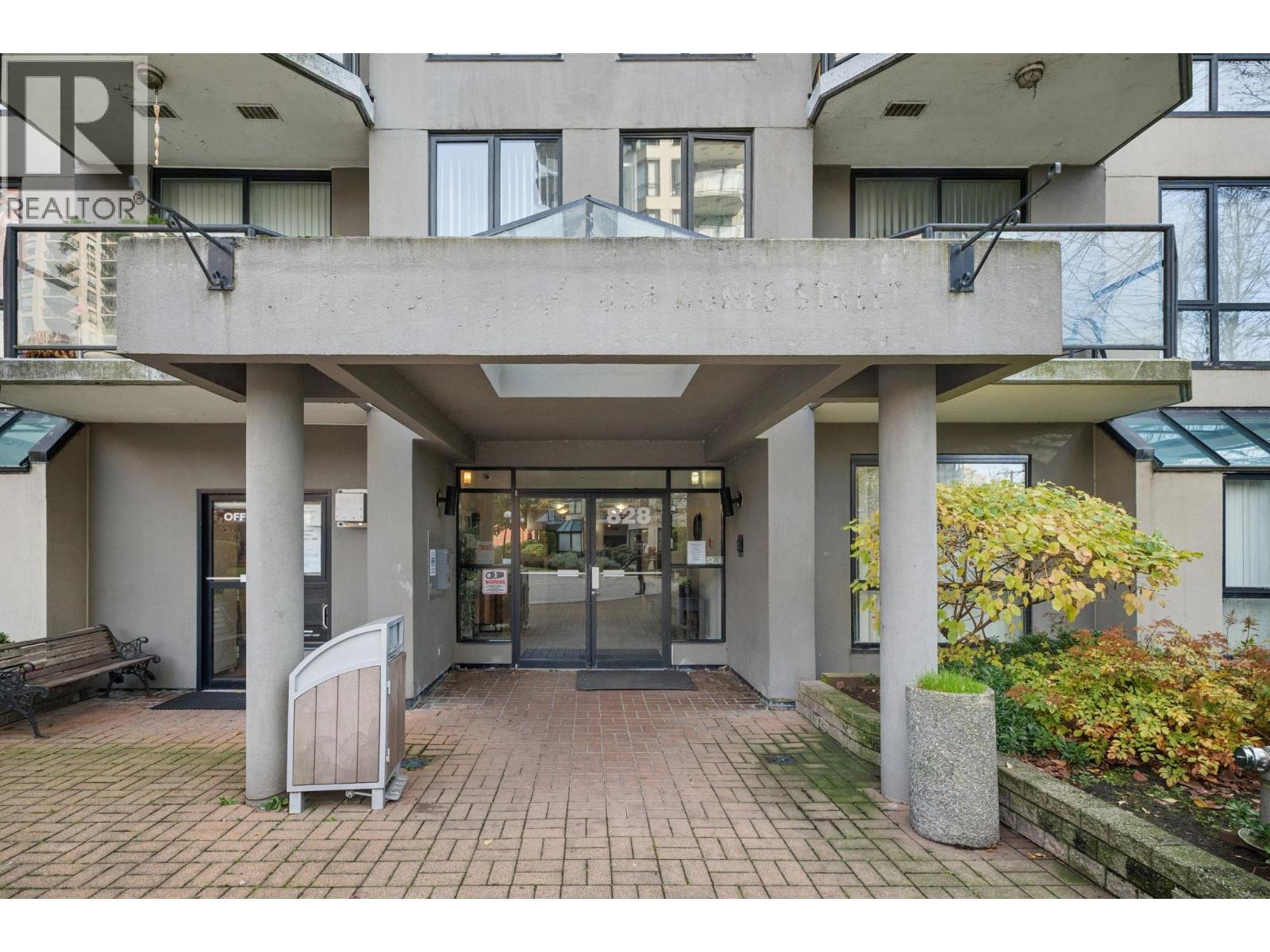 1402 828 Agnes Street, New Westminster, British Columbia  V3M 6R4 - Photo 3 - R3069779