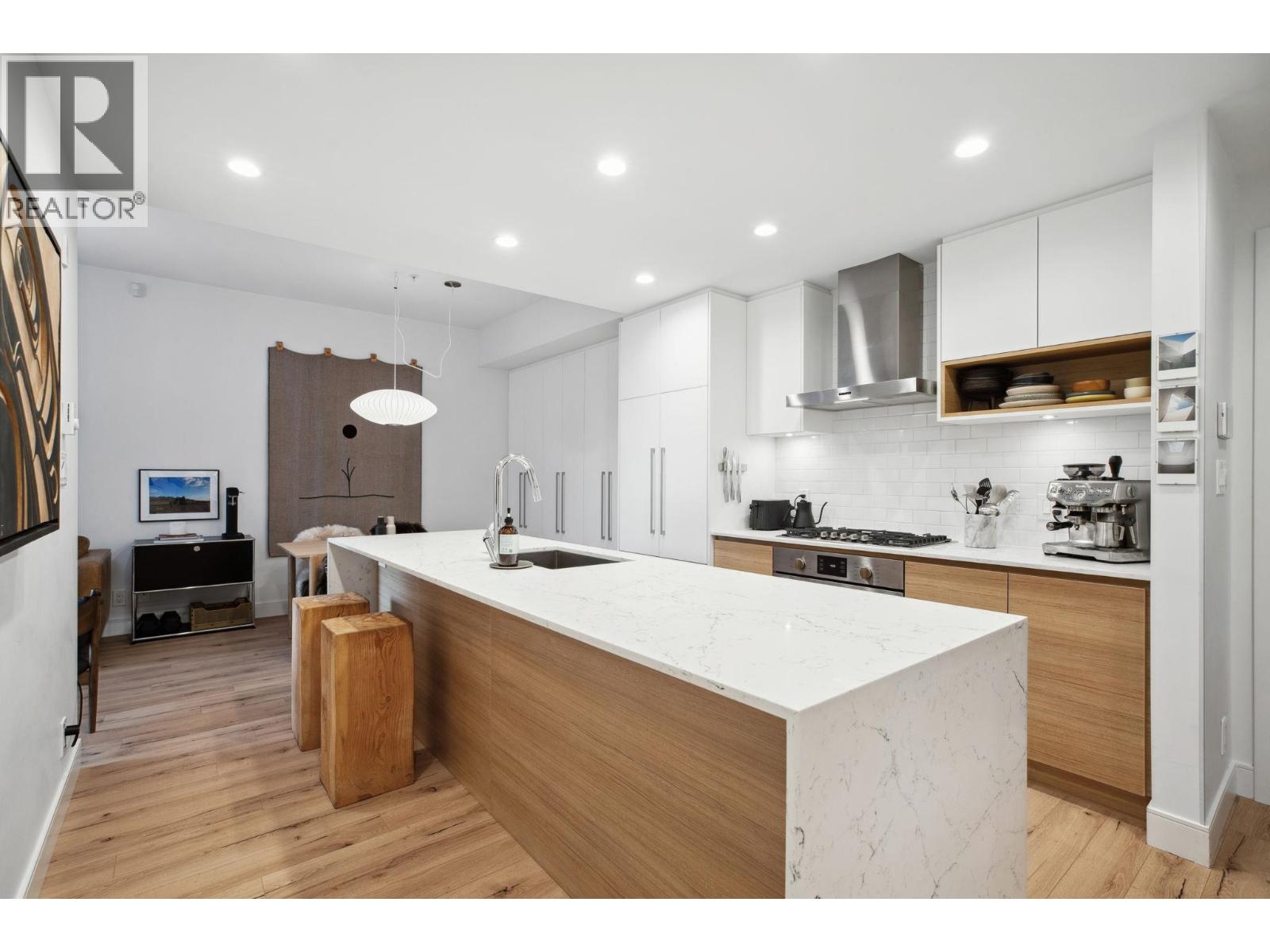 410 55 Klahanie Drive, Port Moody, British Columbia  V3H 0M9 - Photo 2 - R3069798