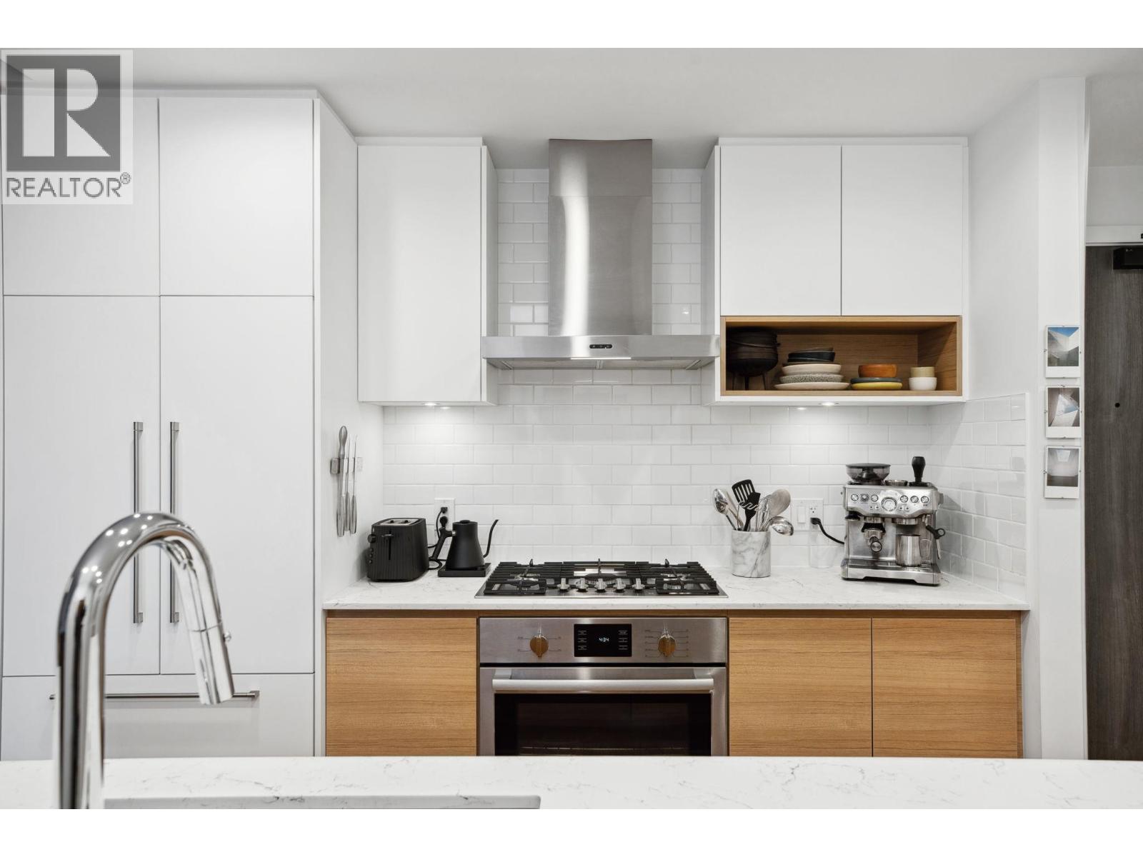 410 55 Klahanie Drive, Port Moody, British Columbia  V3H 0M9 - Photo 3 - R3069798