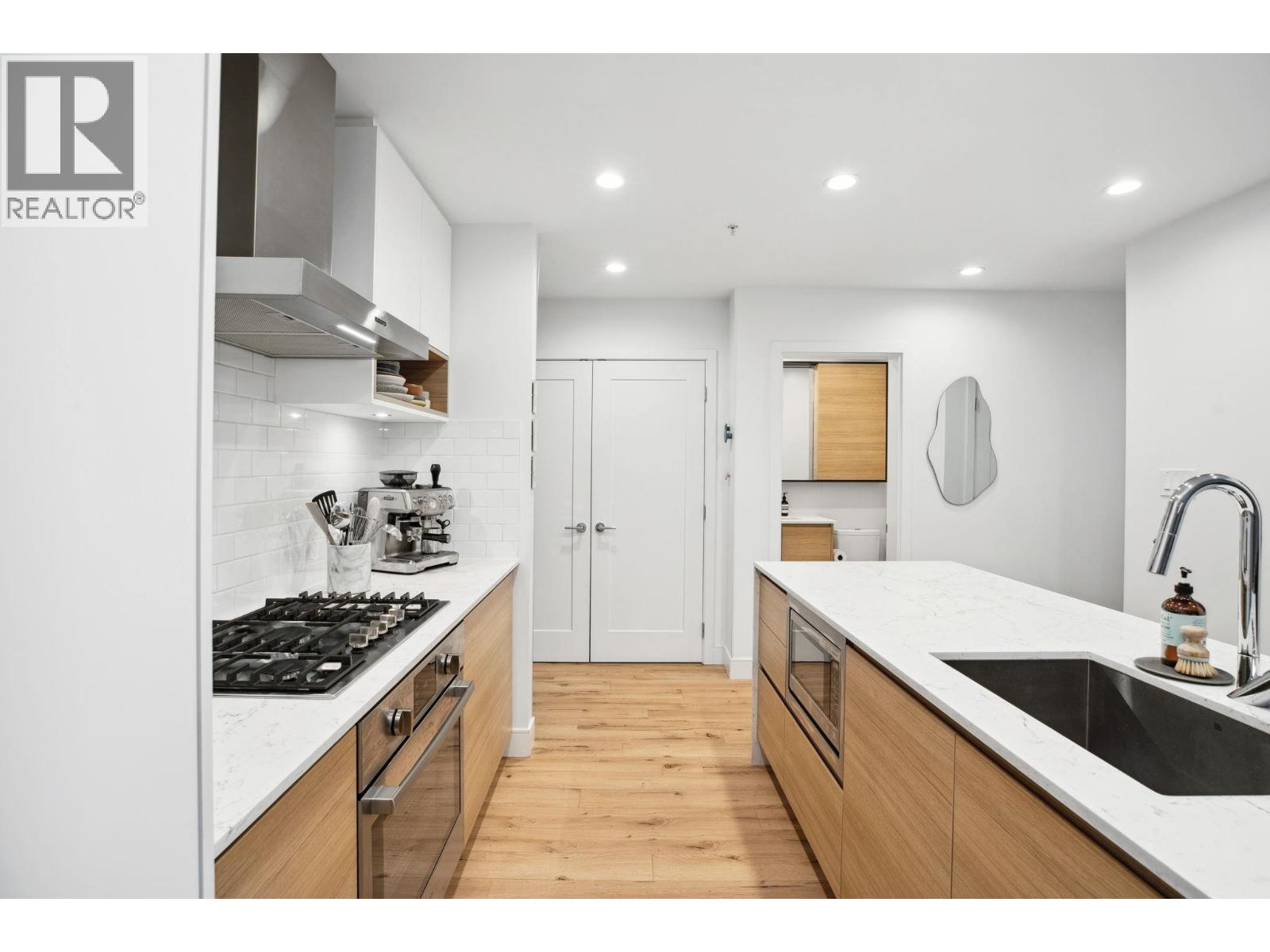 410 55 Klahanie Drive, Port Moody, British Columbia  V3H 0M9 - Photo 5 - R3069798