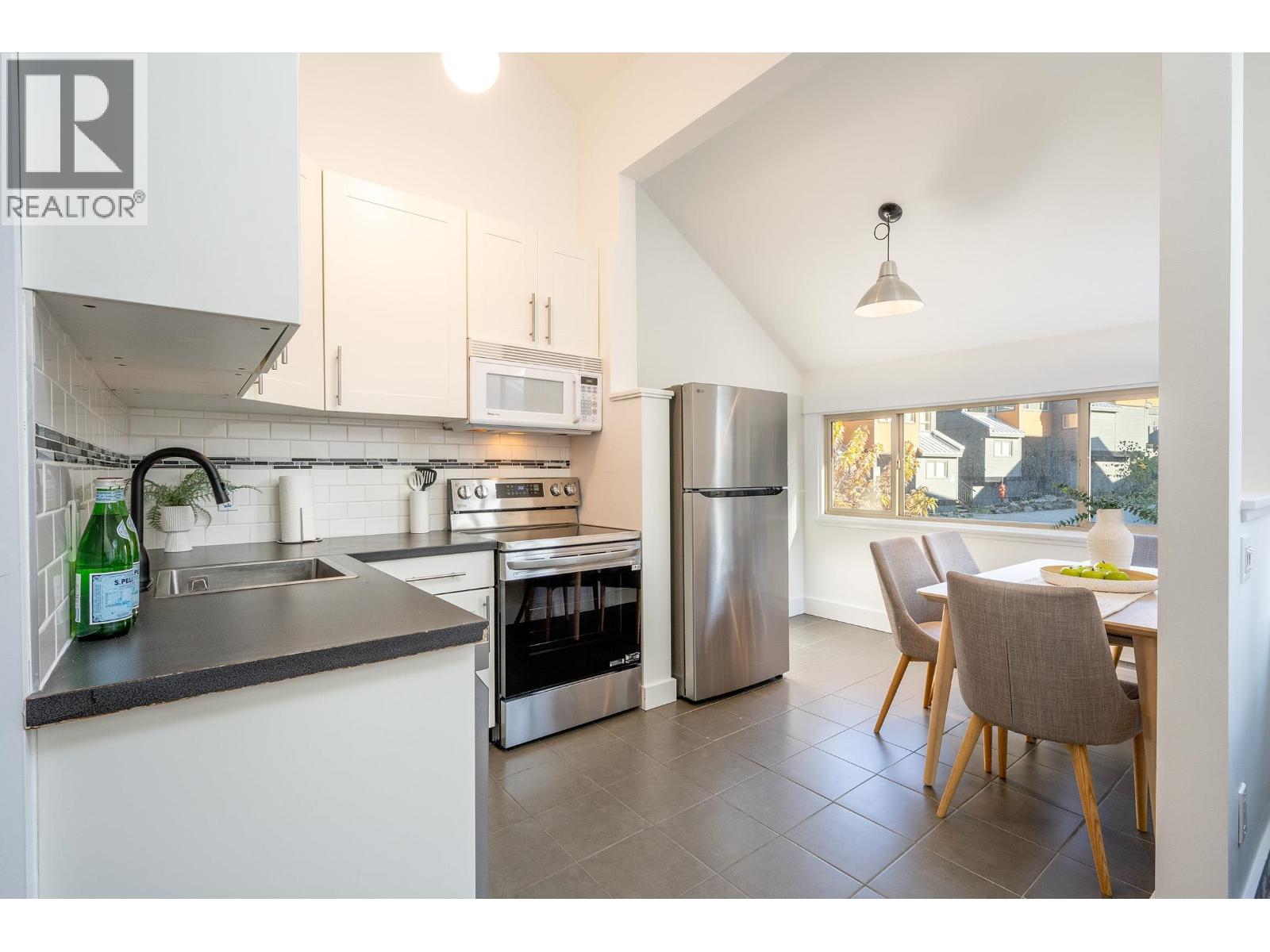 30 2110 Whistler Road, Whistler, British Columbia  V8E 0A6 - Photo 6 - R3069800