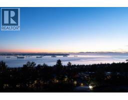 <div class="price">$3,278,000</div> 2336 Folkestone Way, West Vancouver<br><div style="margin-bottom:8px;"><small>Royal LePage Sussex</small></div><div class='bed_bath'>3 Bed | 4 Bath</div>