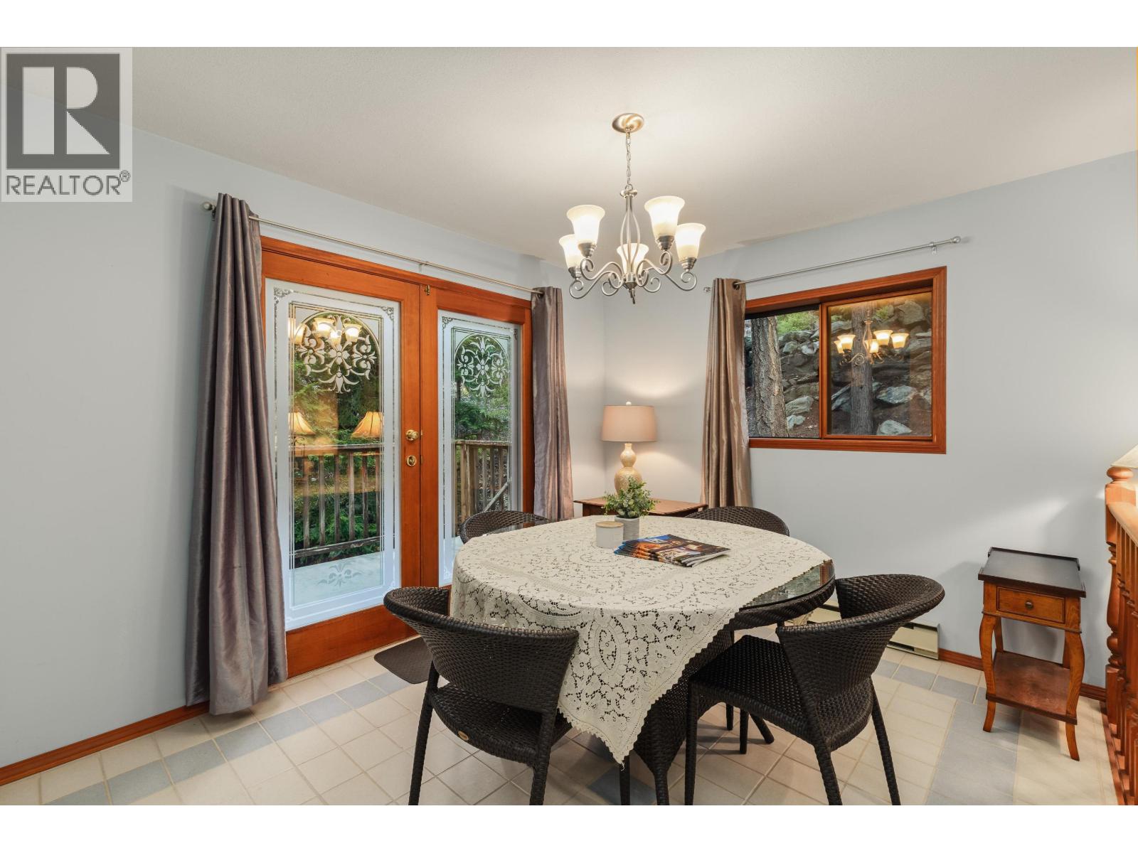 9249 Pinetree Lane, Whistler, British Columbia  V8E 0G5 - Photo 13 - R3069804