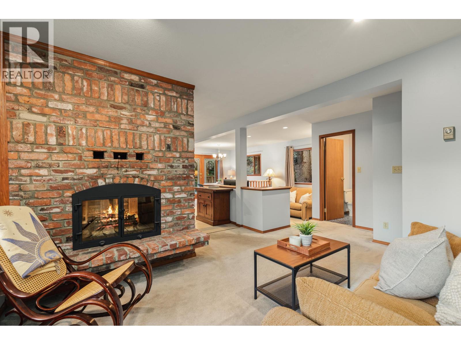 9249 Pinetree Lane, Whistler, British Columbia  V8E 0G5 - Photo 4 - R3069804