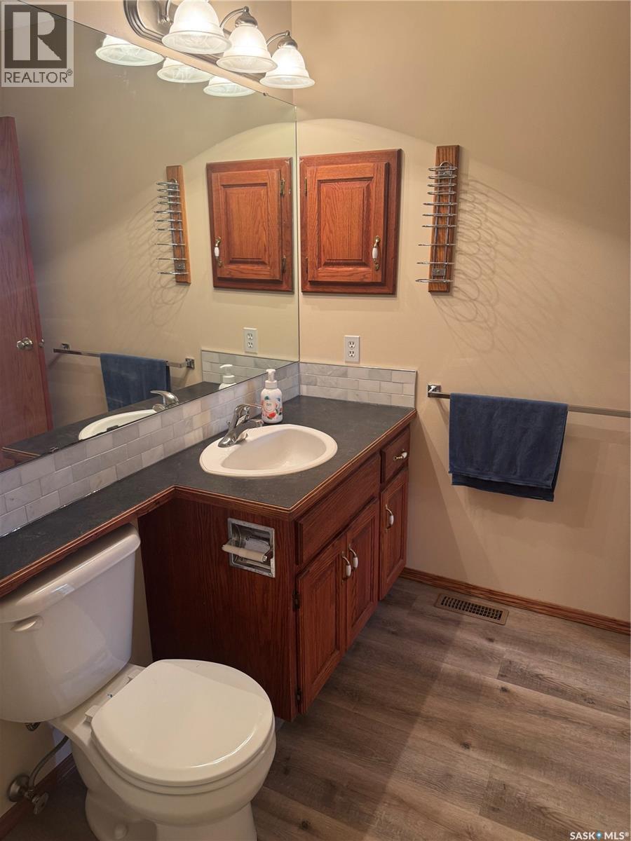 638 King Street, Weyburn, Saskatchewan  S4H 0P7 - Photo 13 - SK015920