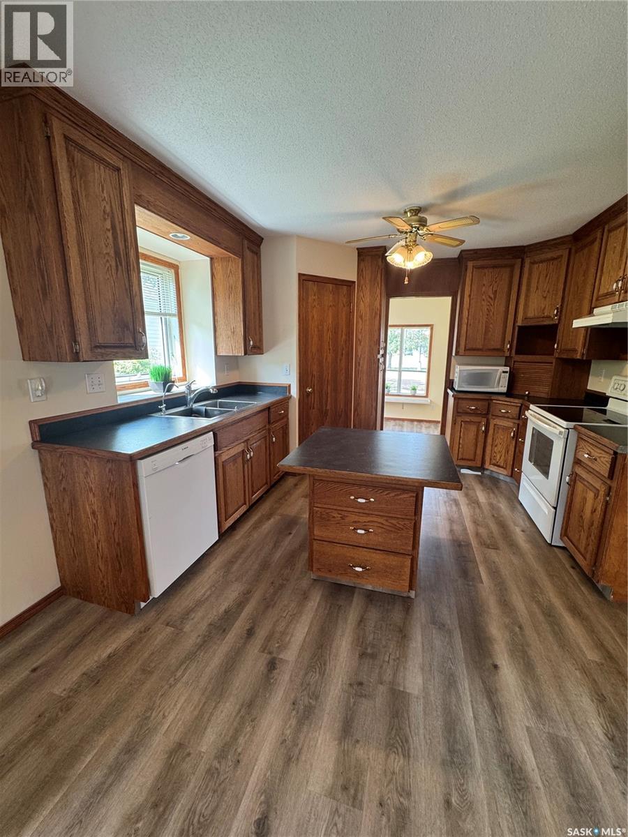 638 King Street, Weyburn, Saskatchewan  S4H 0P7 - Photo 7 - SK015920