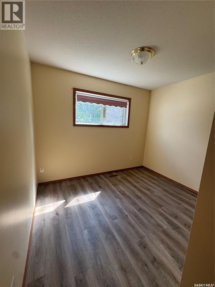 638 King Street, Weyburn, Saskatchewan  S4H 0P7 - Photo 14 - SK015920