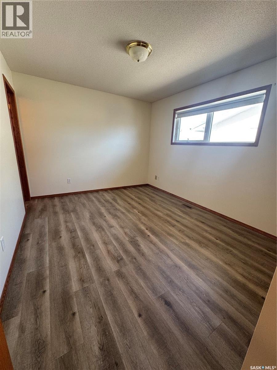 638 King Street, Weyburn, Saskatchewan  S4H 0P7 - Photo 15 - SK015920