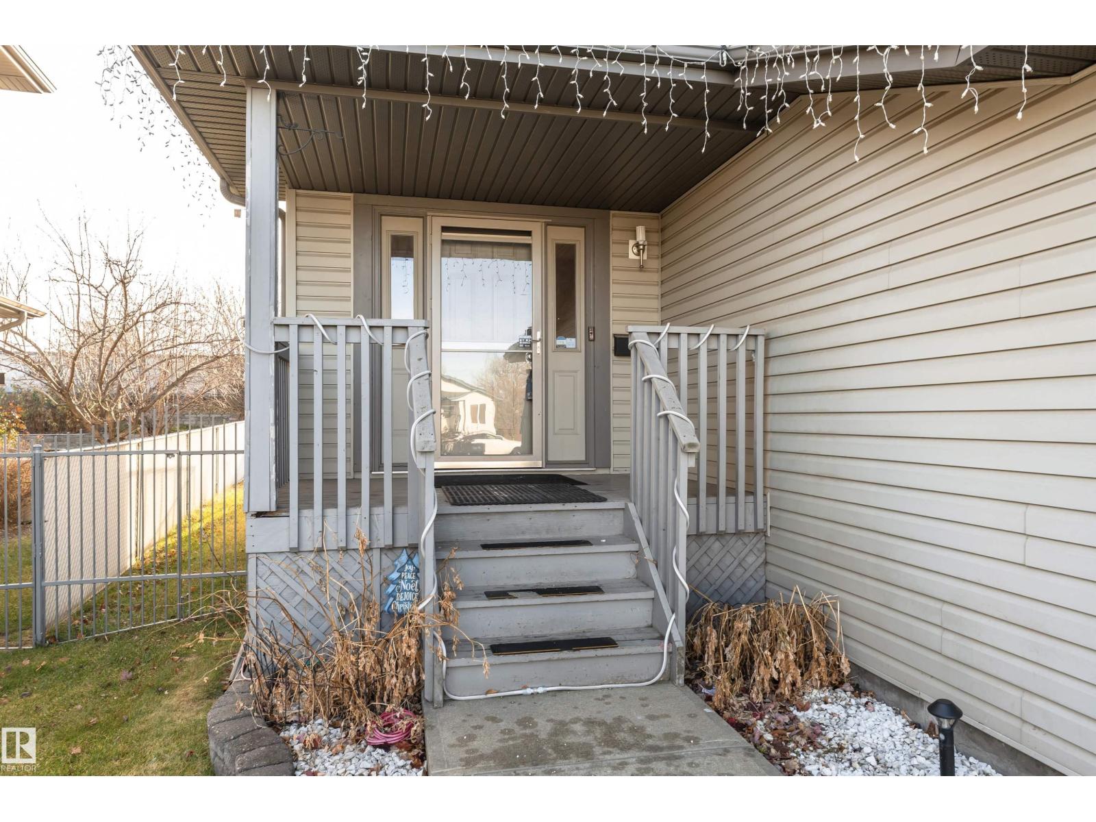 23 Deer Park Cr, Spruce Grove, Alberta  T7X 4J2 - Photo 3 - E4466147