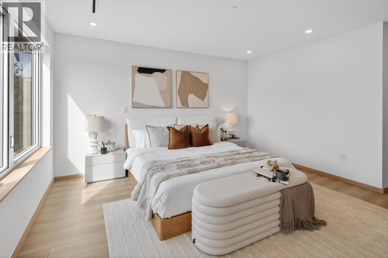 7 N Howard Avenue, Burnaby, British Columbia  V5B 1J6 - Photo 10 - R3065926