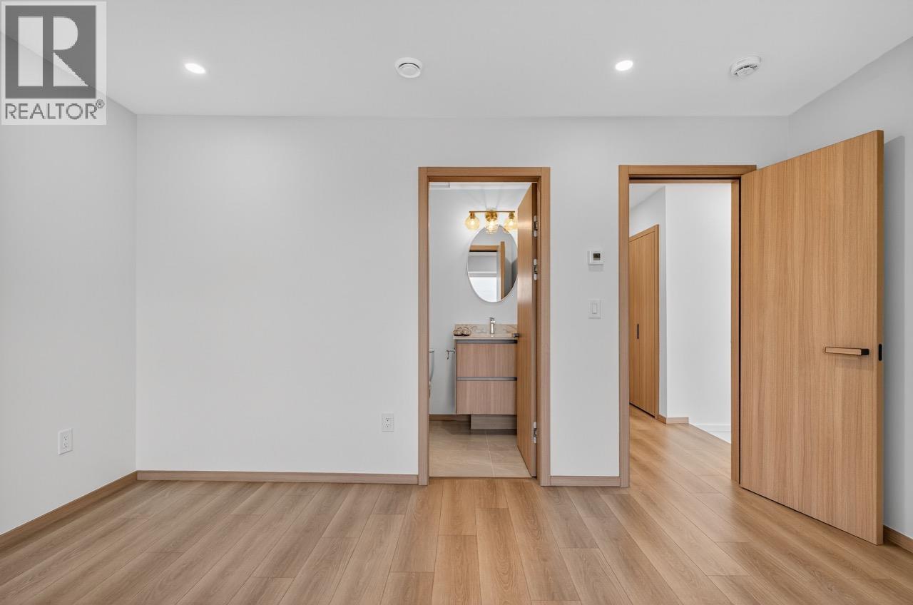 7 N Howard Avenue, Burnaby, British Columbia  V5B 1J6 - Photo 14 - R3065926