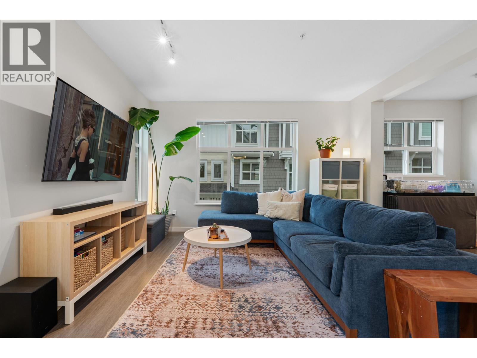 1904 11295 Pazarena Place, Maple Ridge, British Columbia  V2X 4K9 - Photo 6 - R3069811