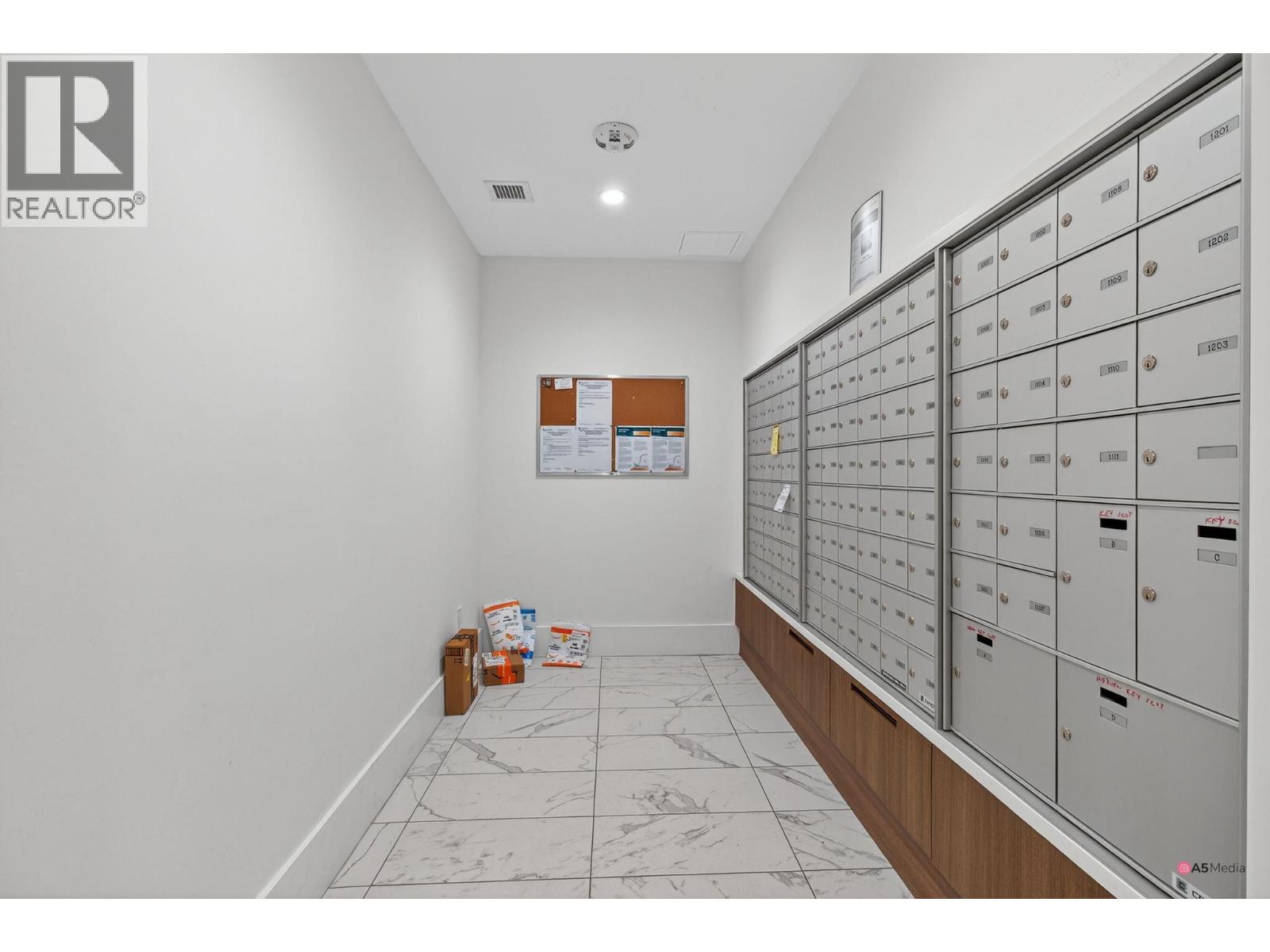 702 8750 University Crescent, Burnaby, British Columbia  V5A 0G9 - Photo 7 - R3069134