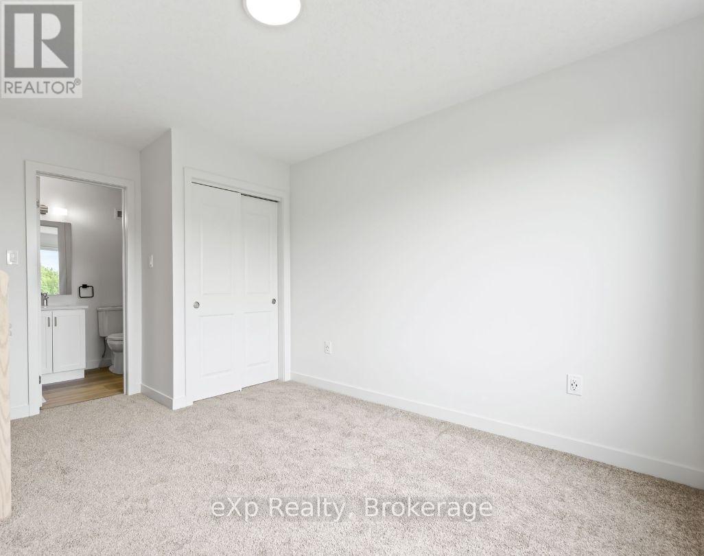 118 - 824 Woolwich Street, Guelph, Ontario  N1H 6J2 - Photo 4 - X12569948
