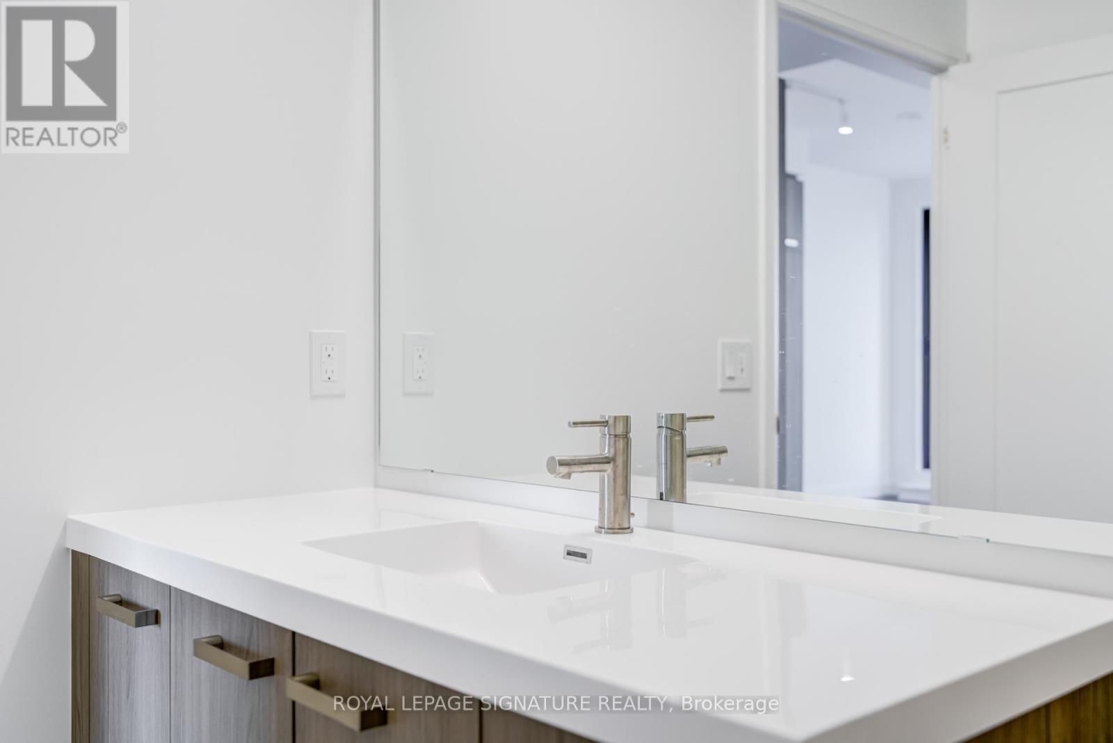 2205 - 20 Soudan Avenue, Toronto, Ontario  M4S 0E2 - Photo 23 - C12573616