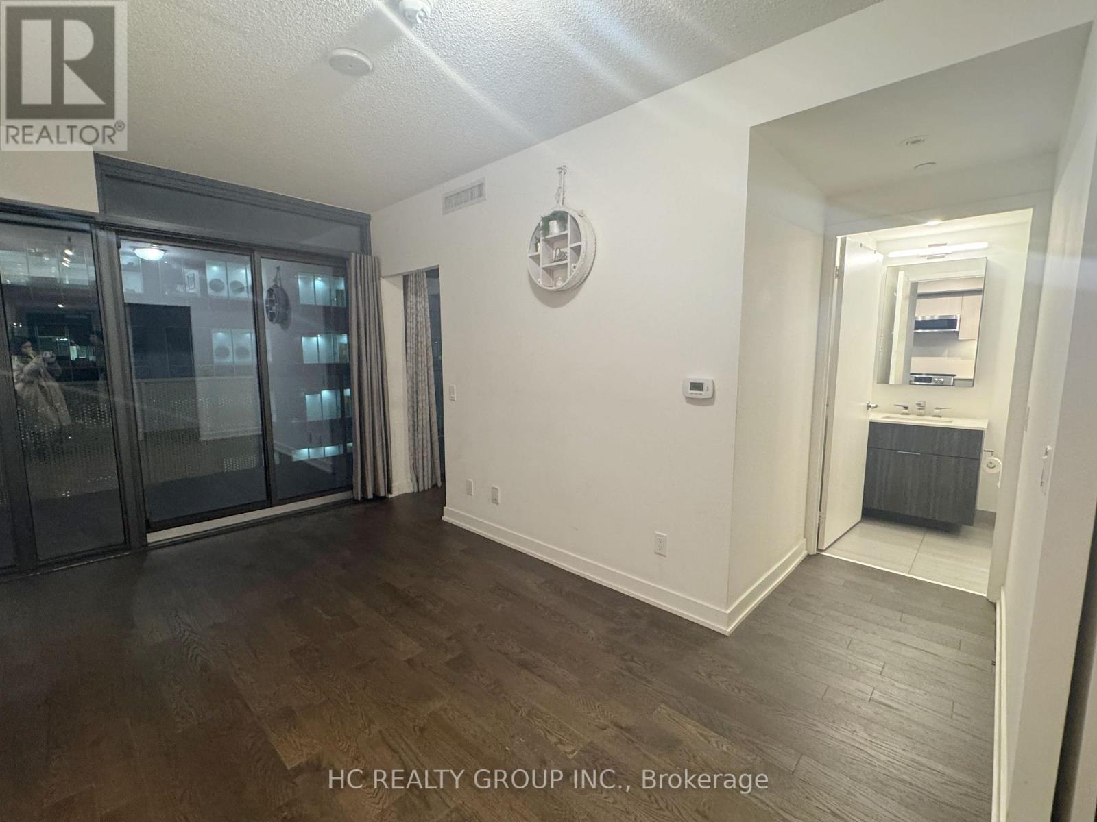 904 - 25 Richmond Street E, Toronto, Ontario  M5C 0A6 - Photo 4 - C12573634