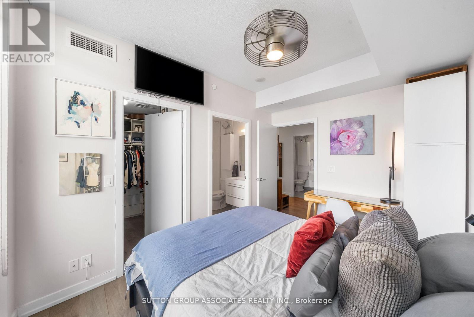 1521 - 297 College Street, Toronto, Ontario  M5T 0C2 - Photo 17 - C12573636