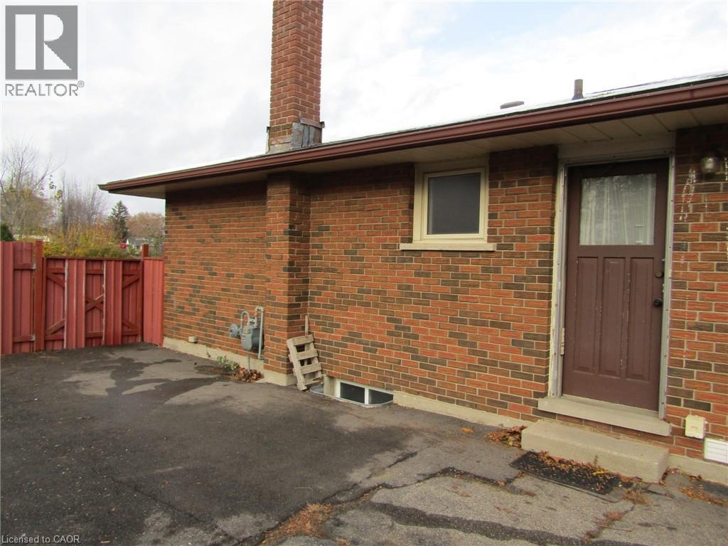 18 Foster Crescent, Cambridge, Ontario  N1R 4R1 - Photo 3 - 40790340