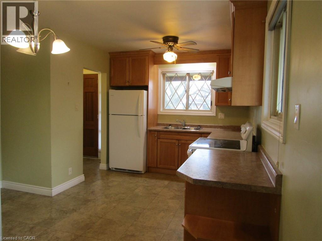 18 Foster Crescent, Cambridge, Ontario  N1R 4R1 - Photo 7 - 40790340