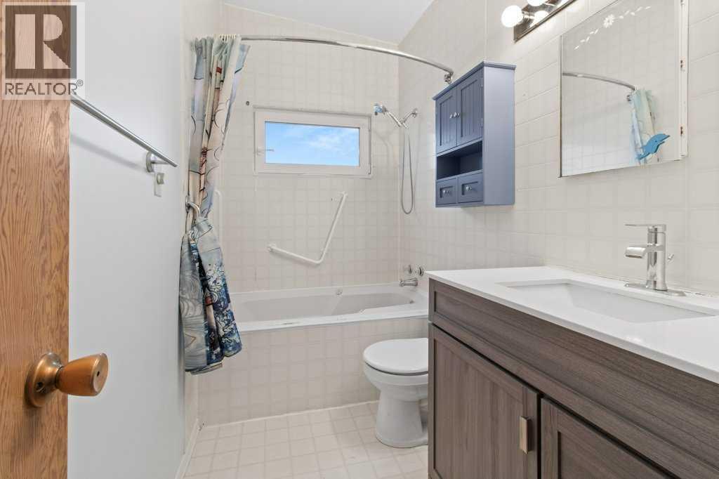 4402 35 Avenue, Red Deer, Alberta  T4N 2S2 - Photo 13 - A2269985