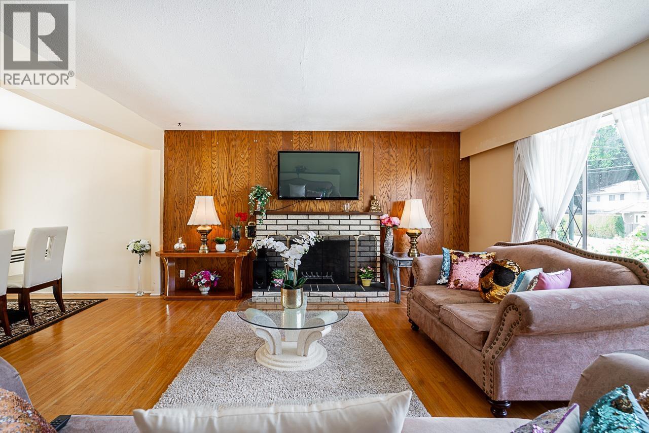 2294 Austin Avenue, Coquitlam, British Columbia  V3K 3S1 - Photo 2 - R3069622