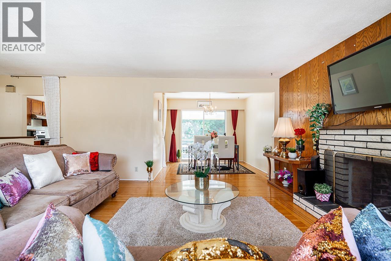 2294 Austin Avenue, Coquitlam, British Columbia  V3K 3S1 - Photo 3 - R3069622