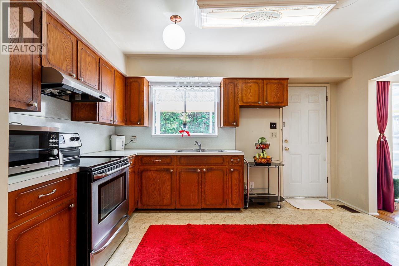 2294 Austin Avenue, Coquitlam, British Columbia  V3K 3S1 - Photo 6 - R3069622