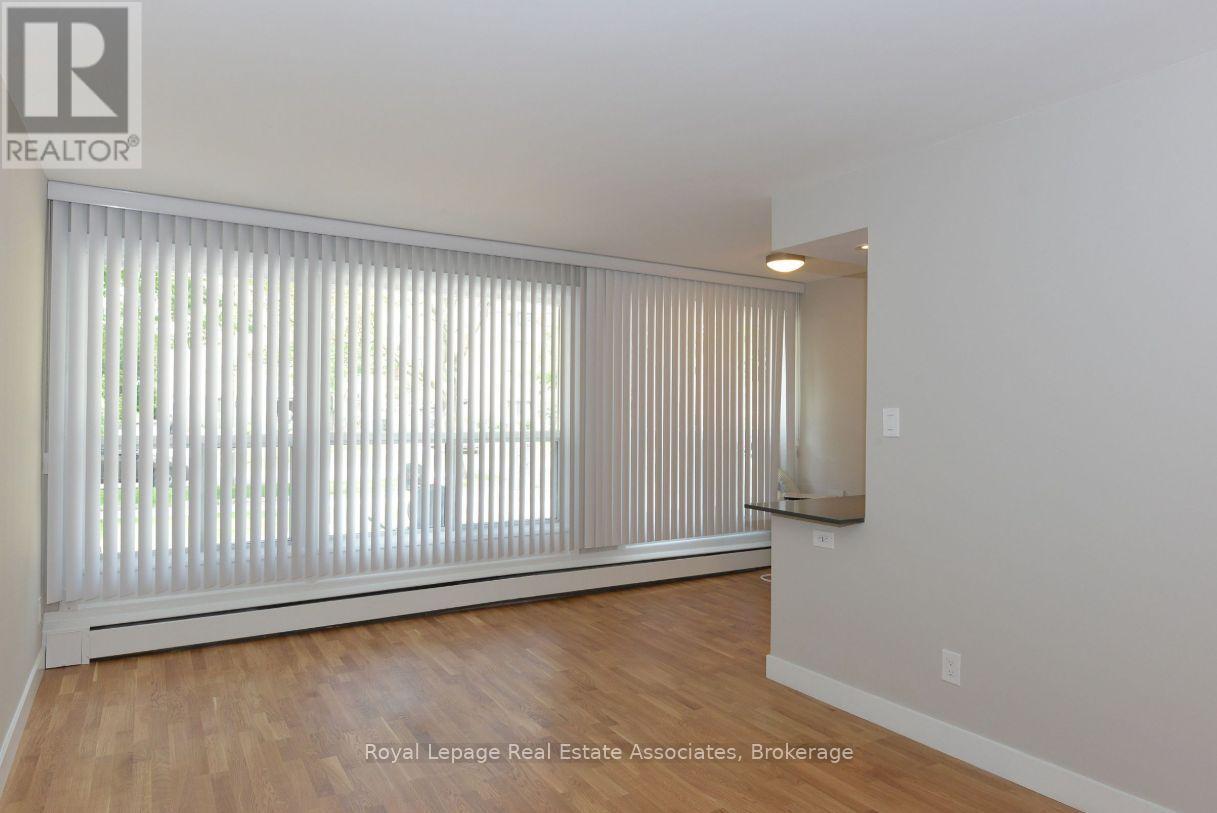 205 - 99 Tyndall Avenue, Toronto, Ontario  M6K 2G2 - Photo 5 - W12573624