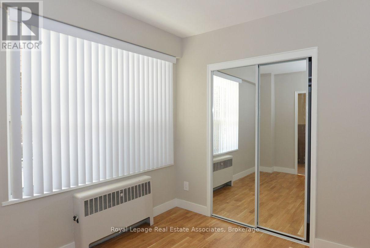 205 - 99 Tyndall Avenue, Toronto, Ontario  M6K 2G2 - Photo 7 - W12573624