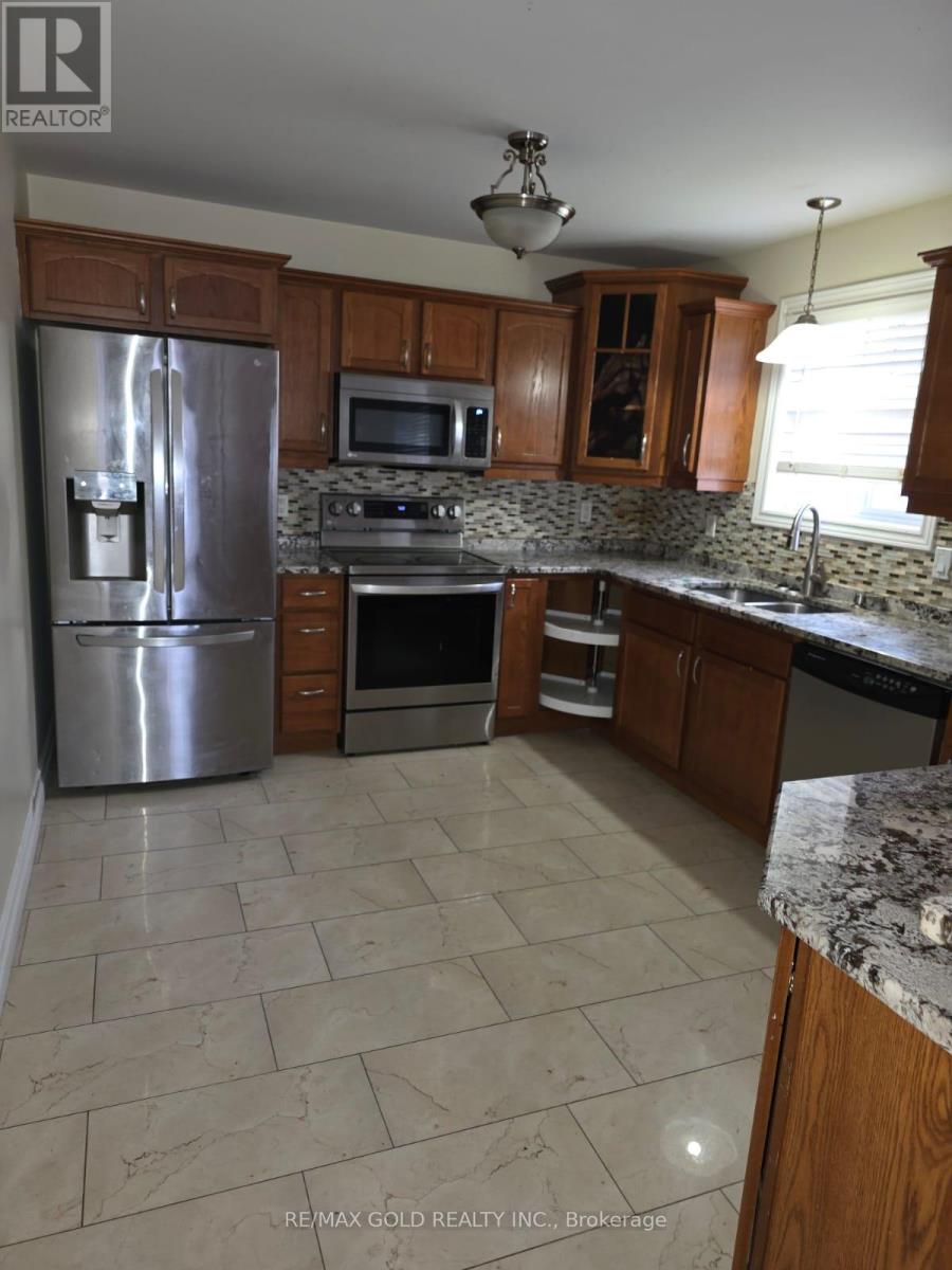 975 Albert Road, Windsor, Ontario  N8Y 3P1 - Photo 6 - X12391031