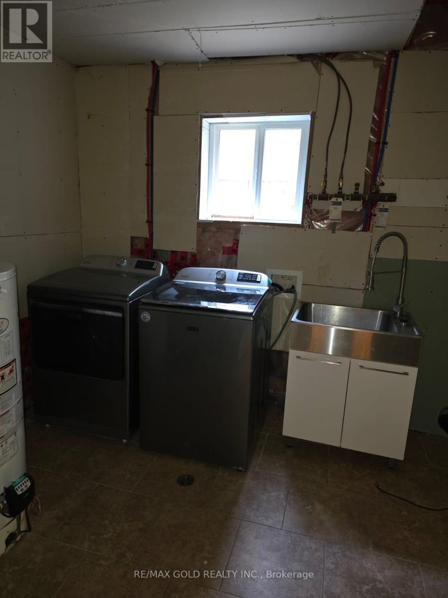 975 Albert Road, Windsor, Ontario  N8Y 3P1 - Photo 17 - X12391031