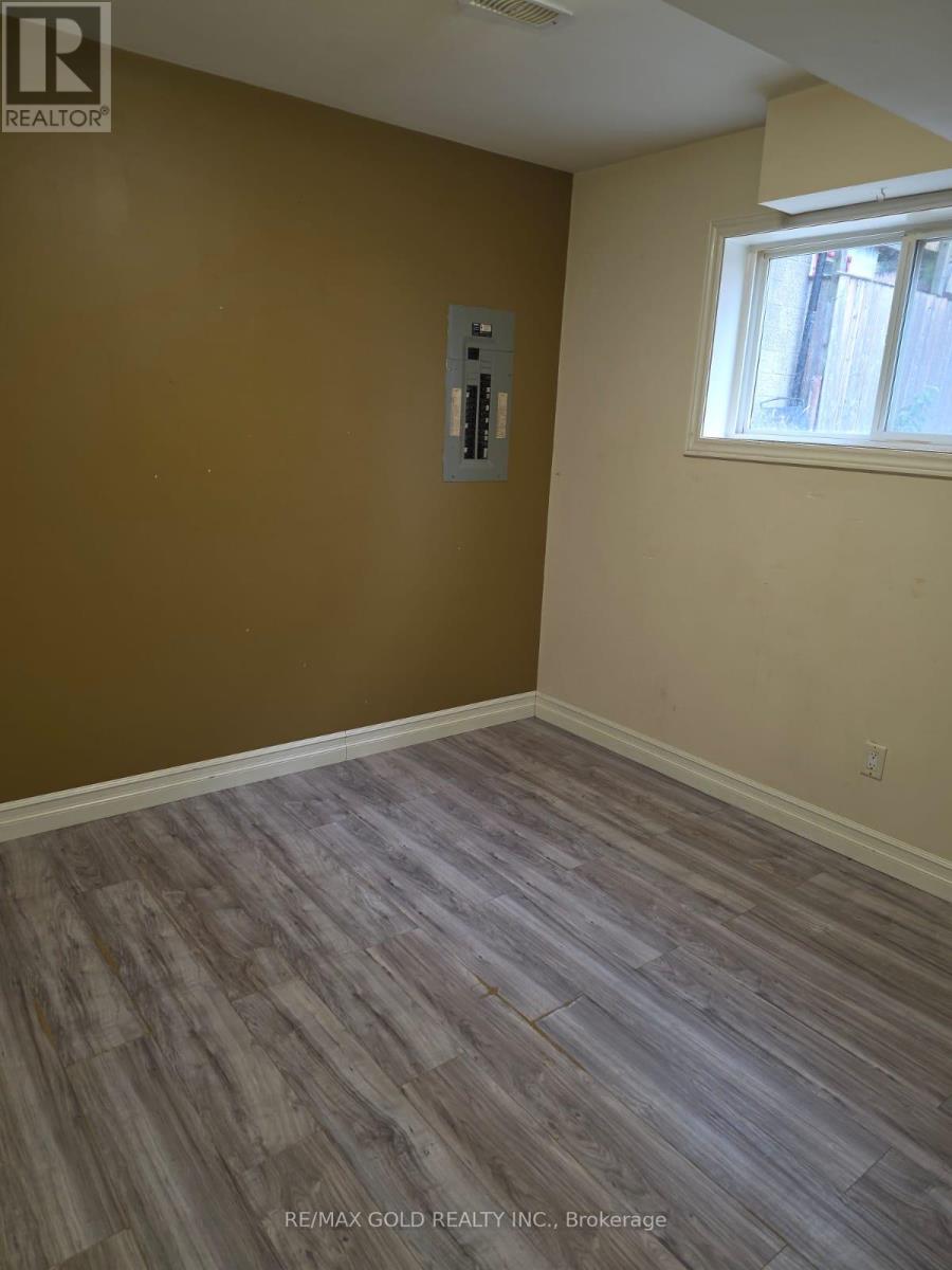 975 Albert Road, Windsor, Ontario  N8Y 3P1 - Photo 15 - X12391031