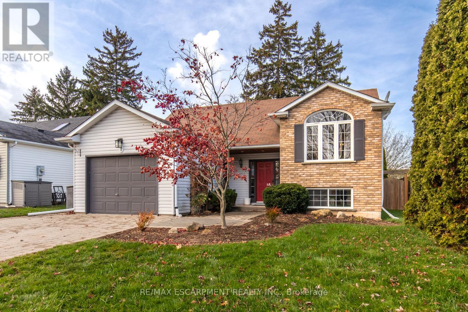 7 Anderson Crescent, West Lincoln, Ontario  L0R 2A0 - Photo 2 - X12573610