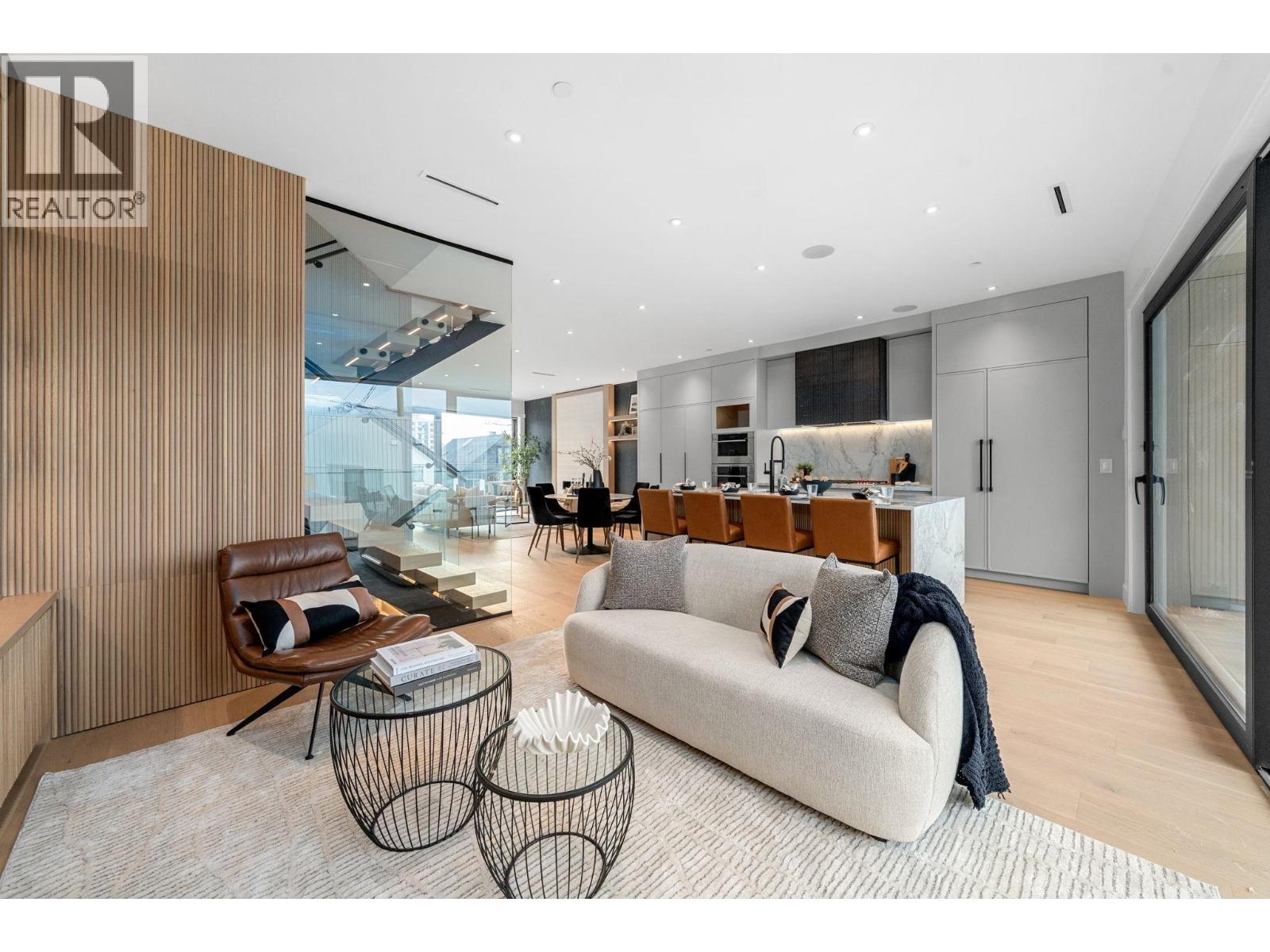 3679 Pandora Street, Vancouver, British Columbia  V5K 1X1 - Photo 8 - R3069690