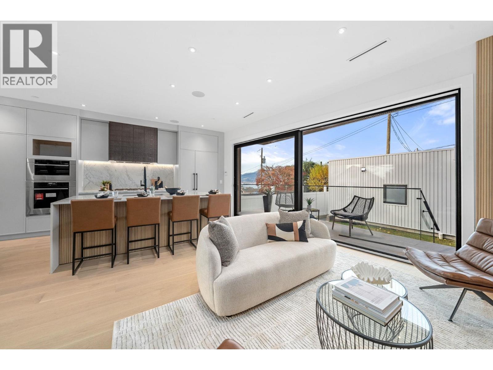 3679 Pandora Street, Vancouver, British Columbia  V5K 1X1 - Photo 9 - R3069690