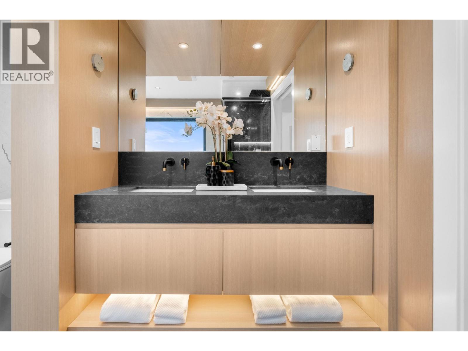 3679 Pandora Street, Vancouver, British Columbia  V5K 1X1 - Photo 13 - R3069690