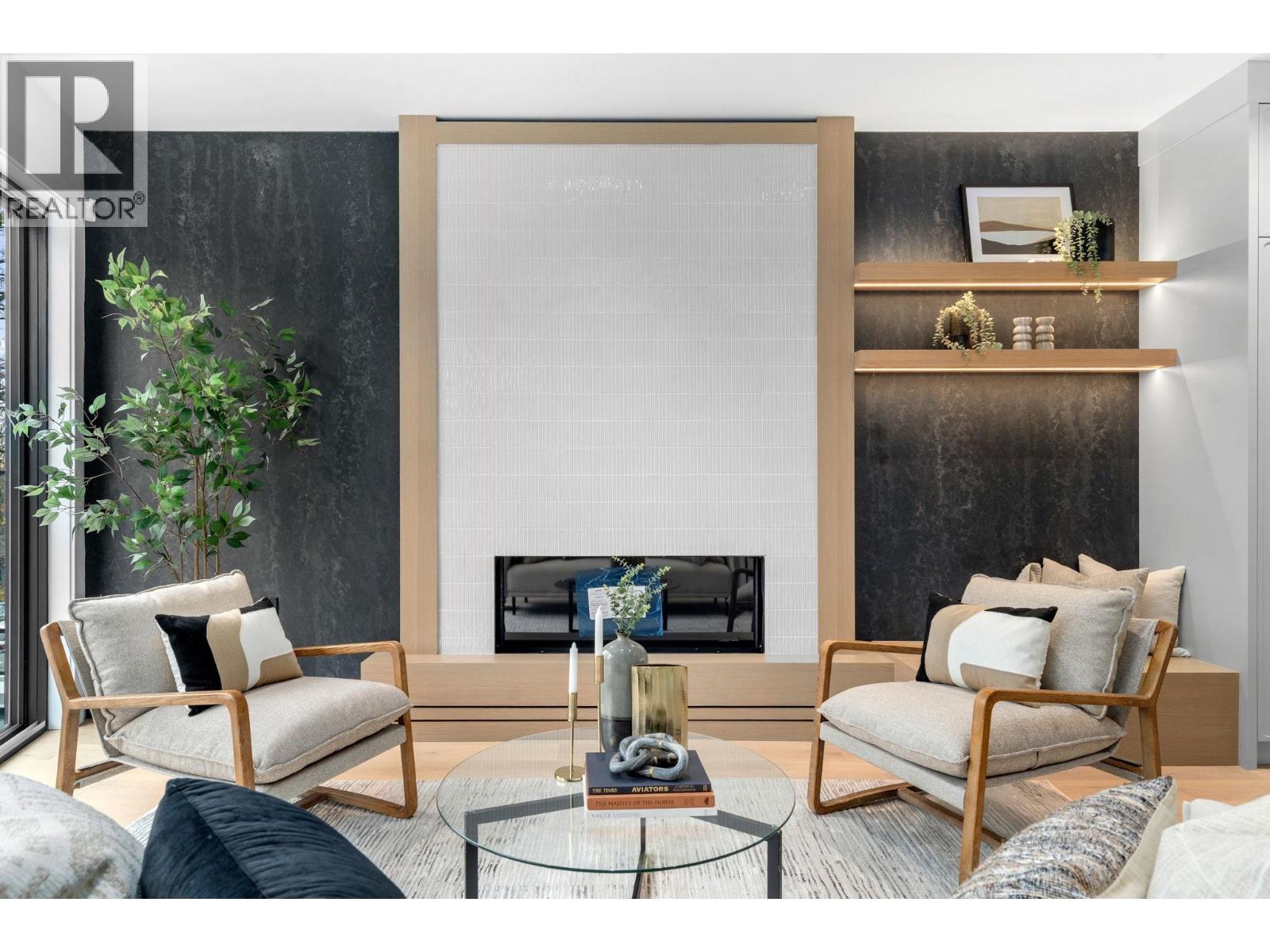 3679 PANDORA STREET, Vancouver, British Columbia