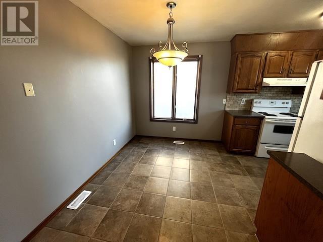 369-371 Shuniah St, Thunder Bay, Ontario  P7A 3A3 - Photo 11 - TB253533