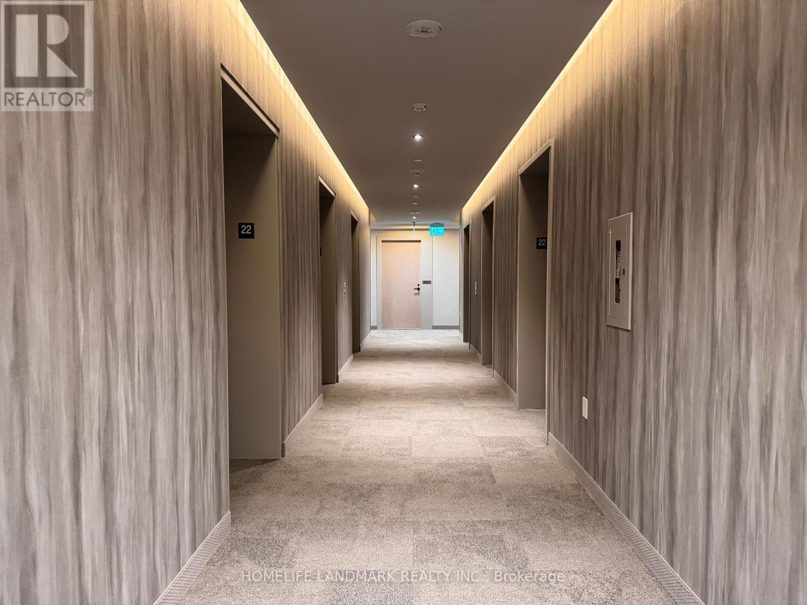 2215 - 8 Interchange Way, Vaughan, Ontario  L4K 0R2 - Photo 4 - N12568812