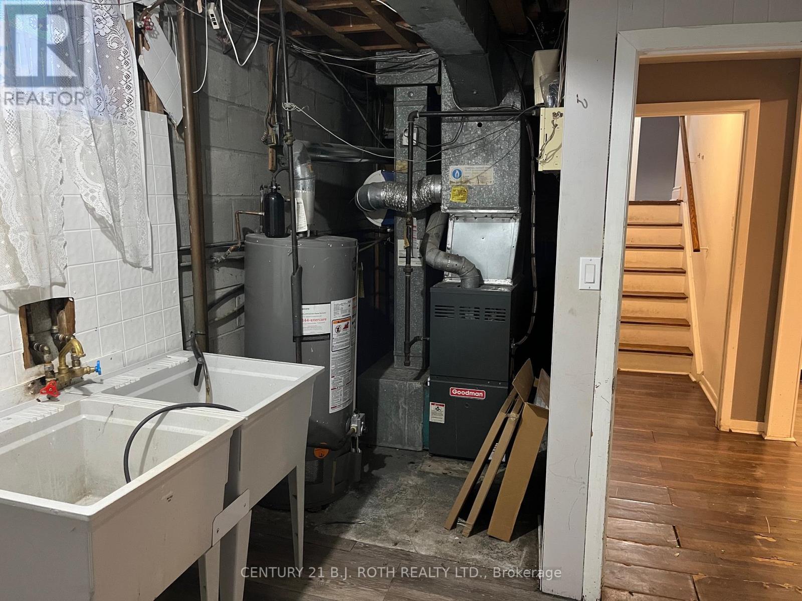 33 Bimini Crescent W, Toronto, Ontario  M3N 1S1 - Photo 17 - W12573058