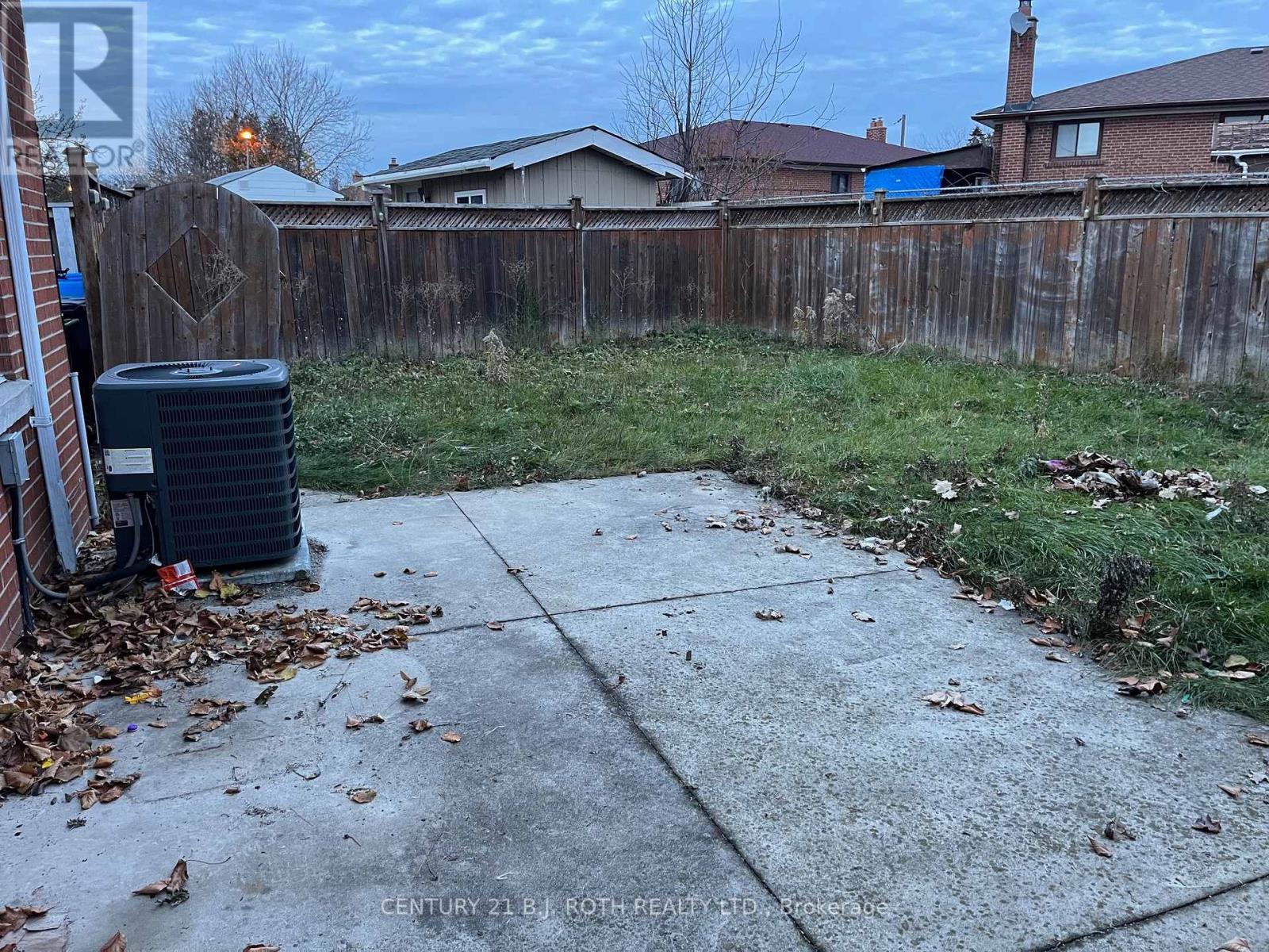 33 Bimini Crescent W, Toronto, Ontario  M3N 1S1 - Photo 20 - W12573058