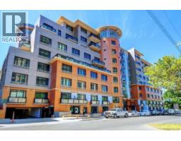 609 1029 View St The JukeBox