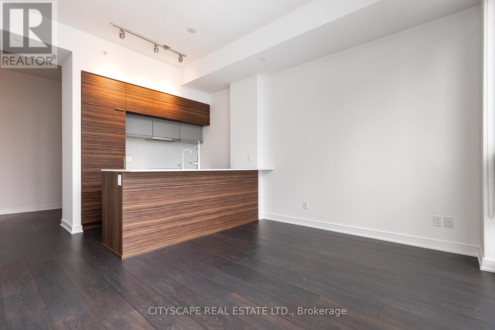 4601 - 88 Scott Street, Toronto, Ontario  M5E 0A9 - Photo 6 - C12573654