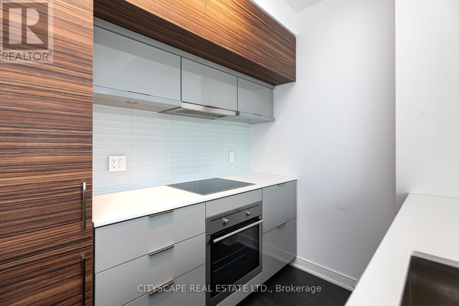 4601 - 88 Scott Street, Toronto, Ontario  M5E 0A9 - Photo 7 - C12573654