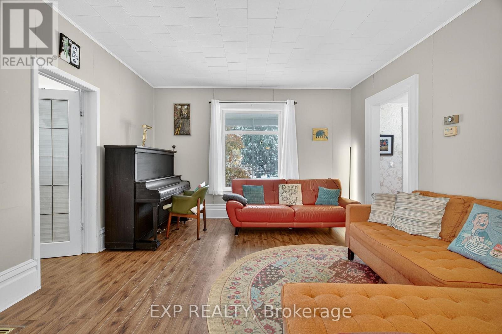 372 Main Street, Prince Edward County, Ontario  K0K 3L0 - Photo 11 - X12538820